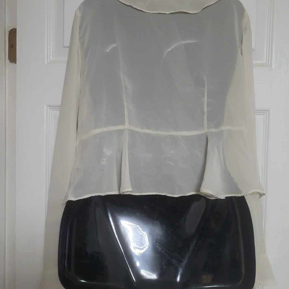 No Boundaries Cream Blouse - Picture 5 of 8